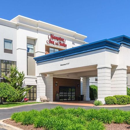 Hampton Inn & Suites Hartford-Manchester Exterior photo